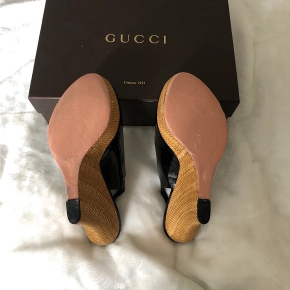 Gucci Vitello Vernice Soft Nero Peep Toe Wedges - Picture 7 of 8